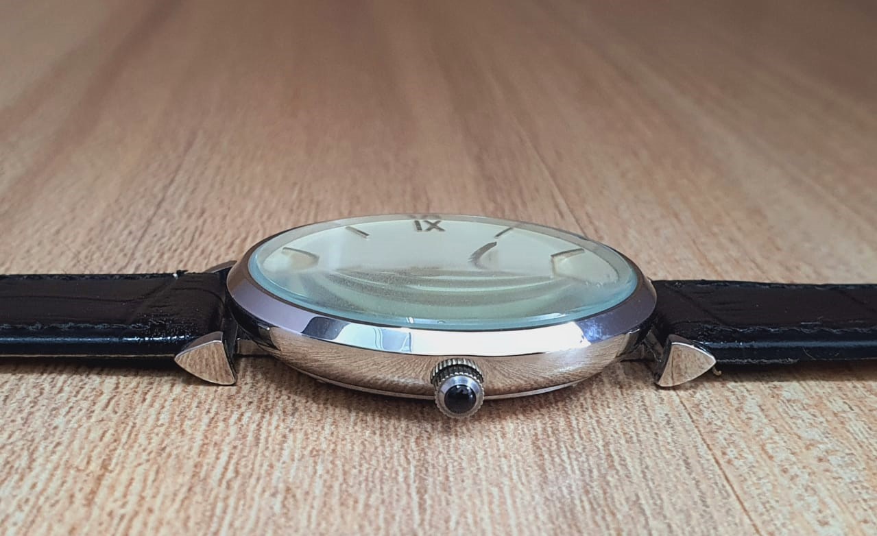 What is the Difference Between Analog Vs Digital Watch? Which Type of